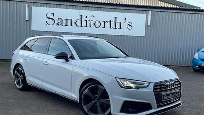 Używany Audi A4 Black Edition 150 KM (110 kW) 2019 Biały Kombi