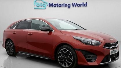 Begagnad Kia ProCeed GT-Line 159 HK (116 kW) 2023 Röd Kombi