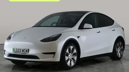 Używany Tesla Model Y RWD 219 kW (299 KM) 2023 Biały SUV