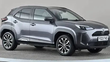 Used Toyota Yaris Cross Design 116 HP (85 kW) 2023 Grey SUV
