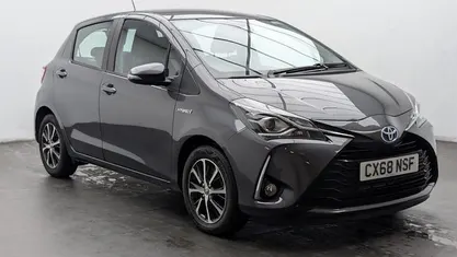 Used Toyota Yaris Hybrid 101 HP (74 kW) 2018 Hatchback