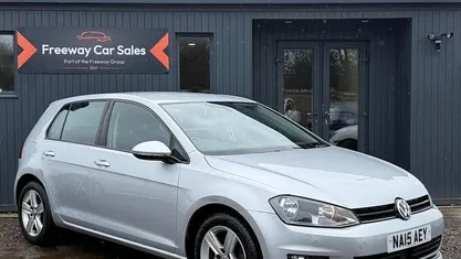 Used VW Golf VII Match 105 HP (77 kW) 2015 Silver Hatchback