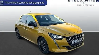 Used Peugeot 208 Allure+ 102 HP (75 kW) 2023 Hatchback