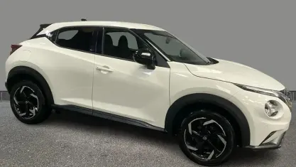 Used Nissan Juke N-Connecta 114 HP (83 kW) 2023 White SUV