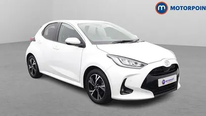 Used Toyota Yaris Hybrid Design 116 HP (85 kW) 2026 Hatchback