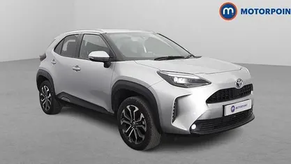 Second-hand Toyota Yaris Hybrid Design 116 CP (85 kW) 2026 Break