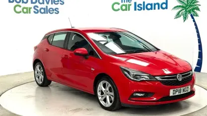 Used Vauxhall Astra SRi 101 HP (74 kW) 2018 Red Hatchback