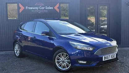 Blue Used 2017 Ford Focus Zetec Hatchback | £5,650 (Good price)