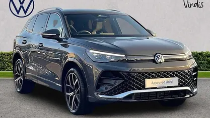 Used 2025 VW Tiguan R-line SUV | £36,357 (Fair price)