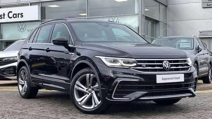 Black Used 2023 VW Tiguan R-line Edition SUV | £28,495 (Fair price)