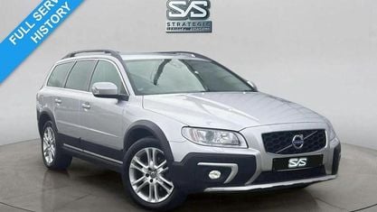 Used Volvo XC70 SE Lux 220 HP (161 kW) 2015 Silver Estate