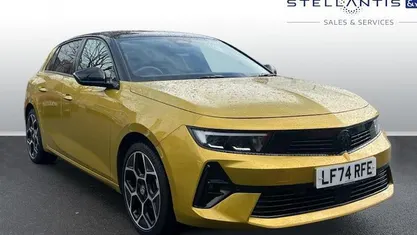 Used Vauxhall Astra Ultimate 131 HP (96 kW) 2025 Hatchback