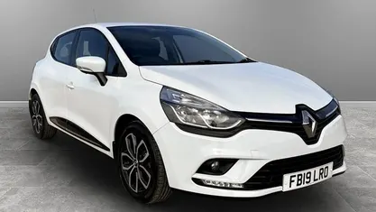 Used Renault Clio IV Play 76 HP (55 kW) 2019 Hatchback