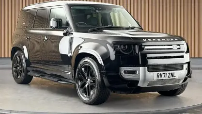 Used Land Rover Defender 249 HP (183 kW) 2023 SUV