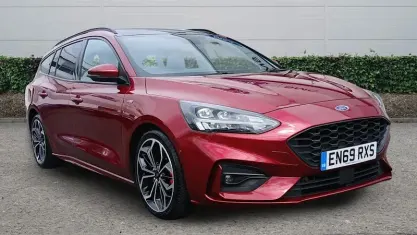 Used Ford Focus ST-Line X 150 HP (110 kW) 2020 Red Estate