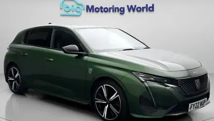Used Peugeot 308 Premium 224 HP (164 kW) 2022 Green Hatchback