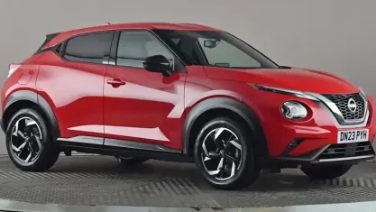 Usado Nissan Juke N-Connecta 114 CV (83 kW) 2023 Rojo SUV