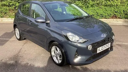 Used Hyundai i10 SE 84 HP (61 kW) 2023 Grey Hatchback