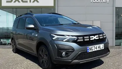 Used Dacia Jogger Expression 141 HP (103 kW) 2025 MPV