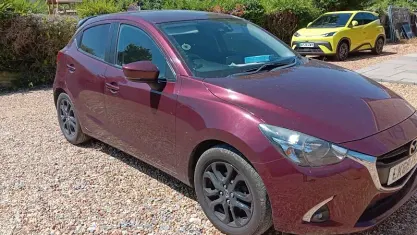 Used Mazda 2 Edition 90 HP (66 kW) 2018 Red Hatchback