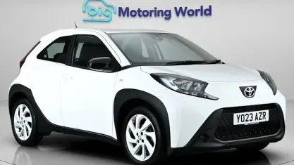Used Toyota Aygo X PURE 72 HP (52 kW) 2025 SUV