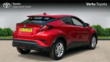 Used Toyota C-HR 122 HP (89 kW) 2023 Red SUV