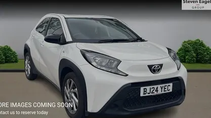 Used Toyota Aygo X PURE 72 HP (52 kW) 2025 SUV