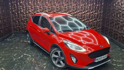 Used Ford Fiesta Active 101 HP (74 kW) 2019 Red Hatchback