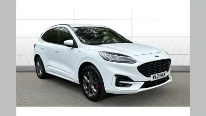 Usado Ford Kuga ST-Line 190 CV (139 kW) 2021 Blanco SUV