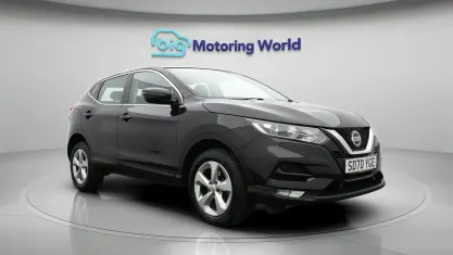 Used Nissan Qashqai Acenta Premium 140 HP (102 kW) 2020 Black SUV