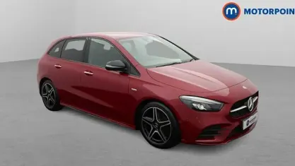 Used Mercedes B200 AMG Line Premium 163 HP (119 kW) 2022 Red Hatchback