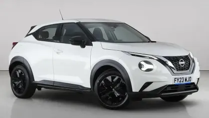 Used Nissan Juke Acenta 114 HP (83 kW) 2023 White SUV
