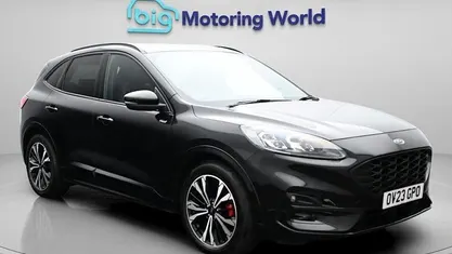 Usado Ford Kuga ST-Line X 190 HP (139 kW) 2023 SUV