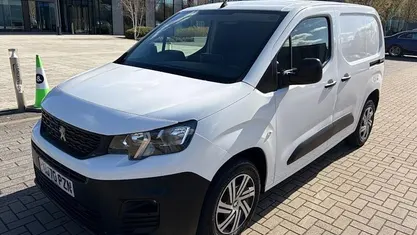 Used Peugeot Partner 102 HP (75 kW) 2021 MPV