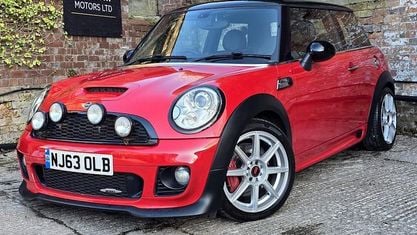 Begagnad Mini John Cooper Works Hatch 211 HK (155 kW) 2013 Röd Halvkombi