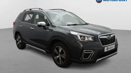Usado Subaru Forester Premium 150 HP (110 kW) 2021 Cinzento SUV