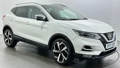 Used Nissan Qashqai Tekna 110 HP (80 kW) 2017 White SUV