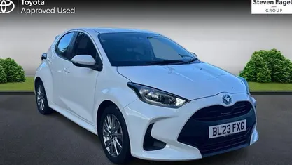 Used 2025 Toyota Yaris Hybrid Hatchback | £17,810 (Good price)