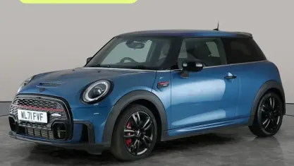 Usado Mini John Cooper Works Hatch 231 CV (169 kW) 2021 Azul Utilitario