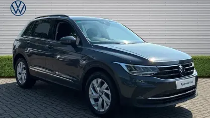 Used VW Tiguan Life 150 HP (110 kW) 2023 Grey SUV