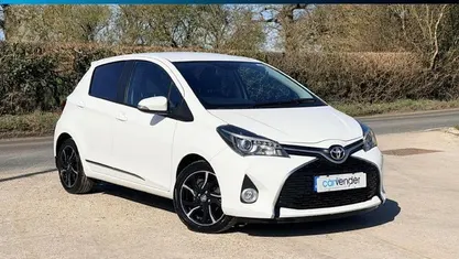 Used Toyota Yaris Design 99 HP (72 kW) 2016 Hatchback