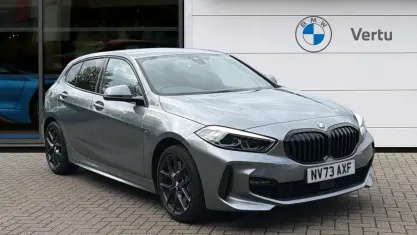 Usado BMW 118 M Sport 136 CV (100 kW) 2023 Gris Utilitario