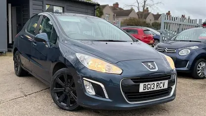 Used Peugeot 308 Active 120 HP (88 kW) 2013 Hatchback