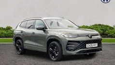 Green New 2025 VW Tayron R-line SUV | £41,650 (Fair price)