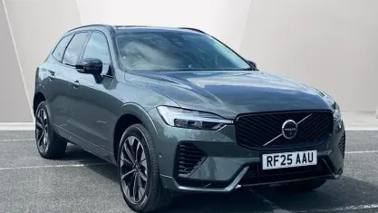 Begagnad Volvo XC60 Ultra 455 HK (334 kW) 2025 Grön SUV