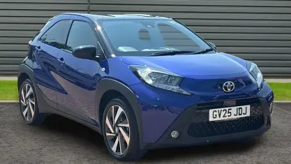 Used Toyota Aygo X 72 HP (52 kW) 2025 Blue SUV