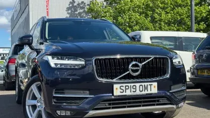Used Volvo XC90 Momentum 235 HP (172 kW) 2019 Blue SUV