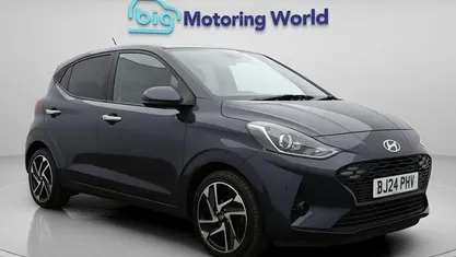 Used Hyundai i10 Premium 67 HP (49 kW) 2023 Hatchback