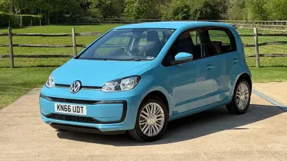 Used VW up! Move 60 HP (44 kW) 2018 Hatchback