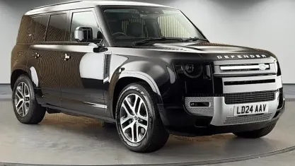 Used Land Rover Defender 404 HP (297 kW) 2023 Santorini black SUV